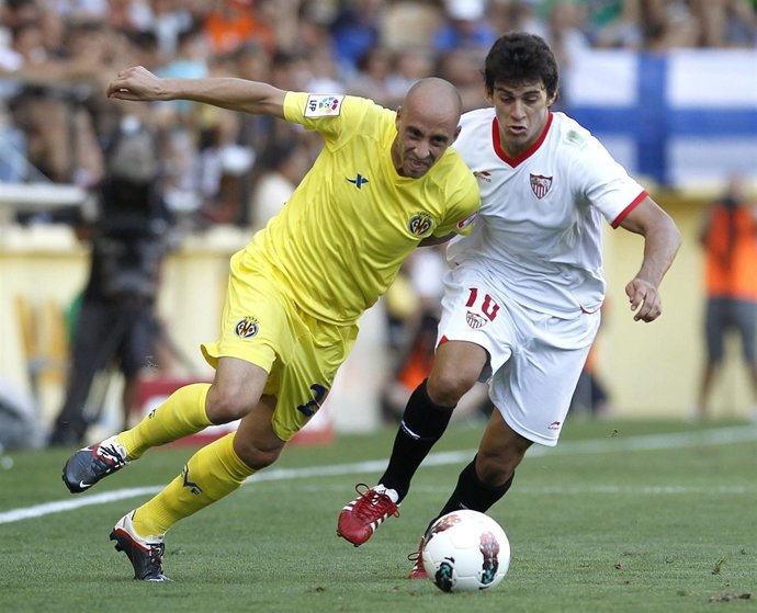Borja Valero Se Lleva La Pelota