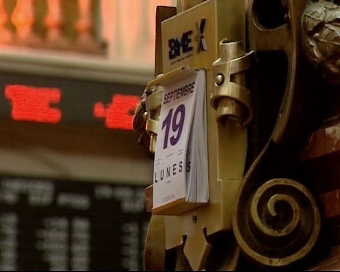 El Ibex 35 cae un 2,64% en la apertura 