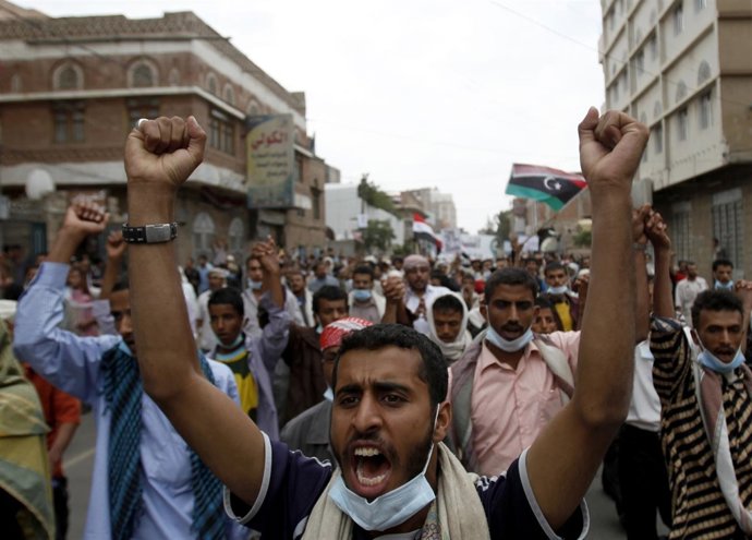 Manifestaciones En Saná (Yemen) Contra Salé