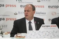 Monago no sabe todavía si aplicará en Extremadura el impuesto de patrimonio del Gobierno, que recaudaría 3 millones