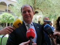 Monago no sabe aún si aplicará en Extremadura el impuesto de patrimonio