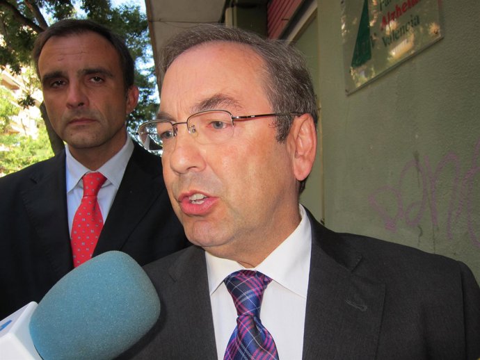 Conseller De Sanidad Luis Rosado