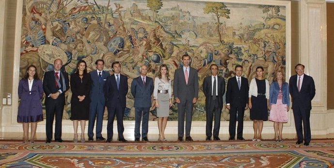 Los Príncipes De Asturias Reciben Al Patronato De La Fundación Lealtad