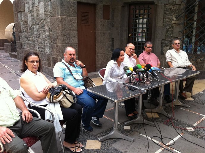 Vecinos De Ojos De Garza Lamentando Que Fomento "Especula" Con Sus Hogares