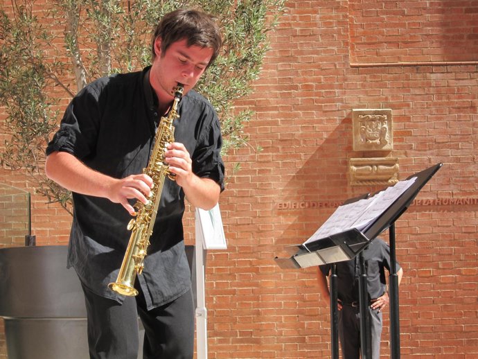 El Saxofonista Xavier Larsson