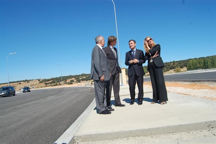 Visita Al Polígono De Valcorba, En Soria.