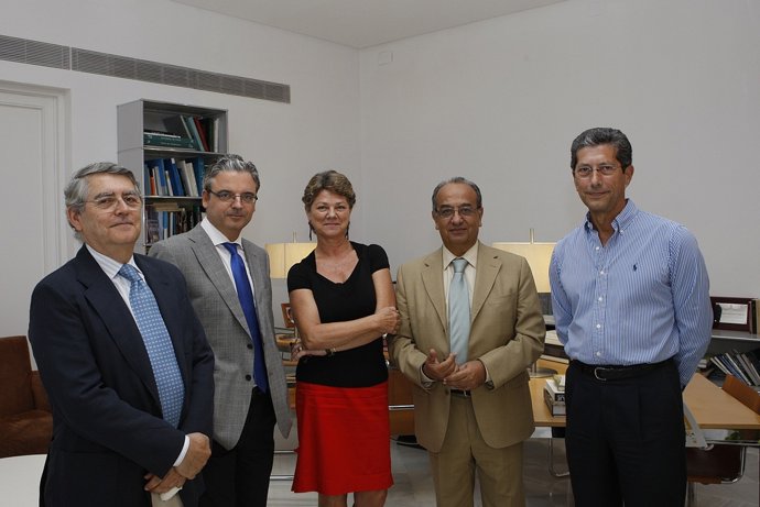 Rueda De Prensa En La UNIA Sobre El Encuentro "El Momento Actual De La Industria