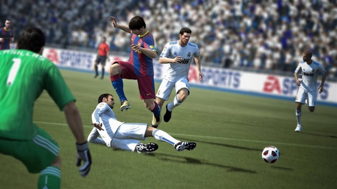 FIFA12_NG_Carvalho_Tackle