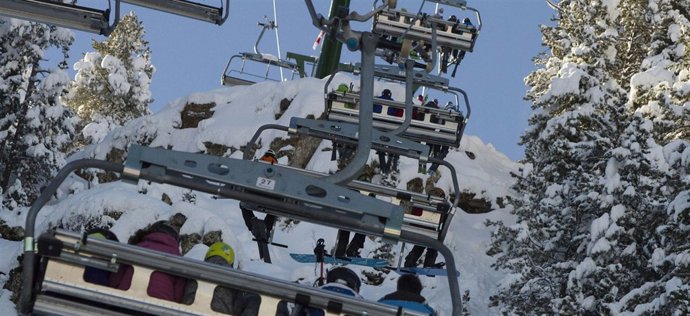 Imagen Del Telesilla Cap De Comella