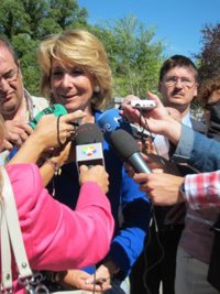 Aguirre cree que las 20 horas de clase "no es ni mucho menos motivo para privar el derecho de Educación a los alumnos"