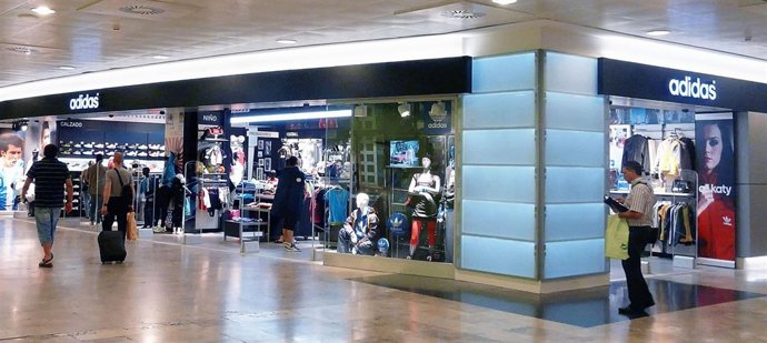 Tienda De Adidas En Barajas T1