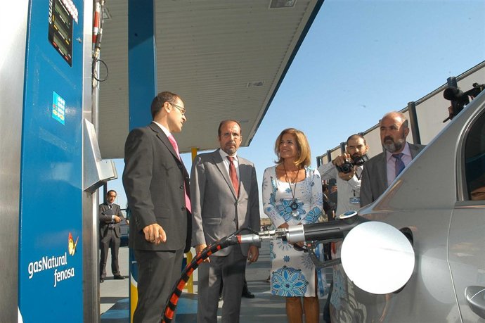 Ana Botella En La Estación De Gas Natural De Sanchinarro