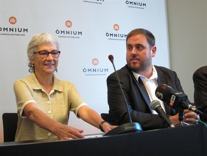 Oriol Junqueras Y Muriel Casals