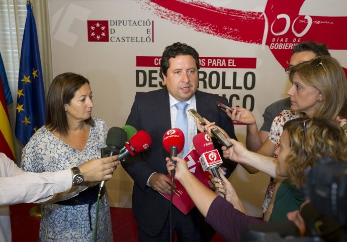 Moliner Y Maritina Tras La Reunión