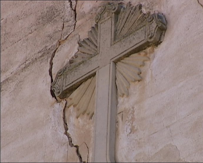 Aparecen Miles De Grietas En Barberà De La Conca