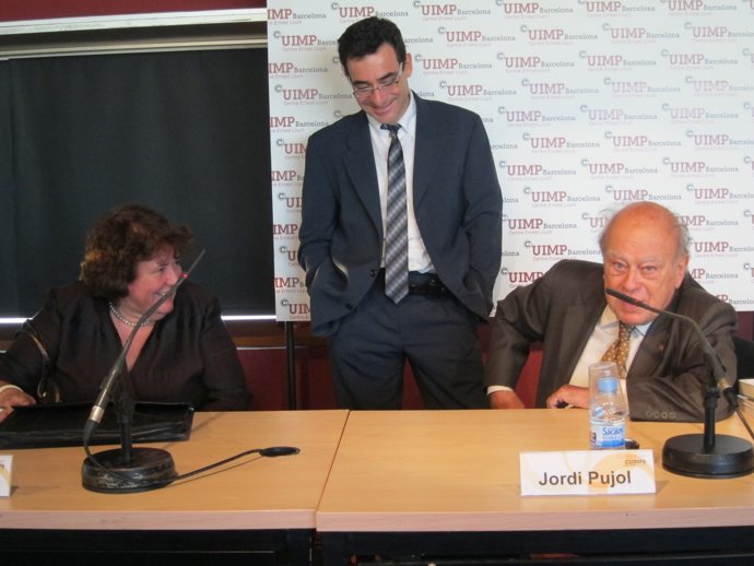 La Demógrafa Anna Cabré Y Jordi Pujol, Ex Presidente De La Generalitat