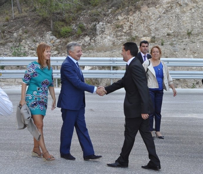 El Ministro De Fomento, José Blanco, Y El Alcalde De Alcoy, Toni Francés
