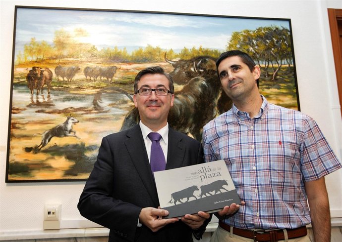 El Consejero En La Presentación Del Libro