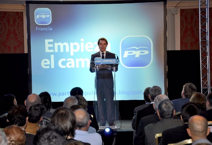 José María Aznar, Durante Un Acto En París
