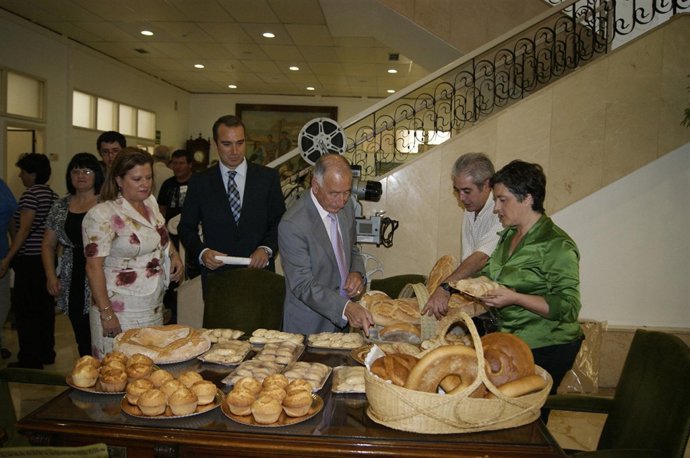 Amat Entrega Resoluciones A NYE 