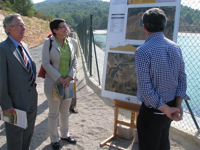 Charo Quesada Visita Las Instalaciones