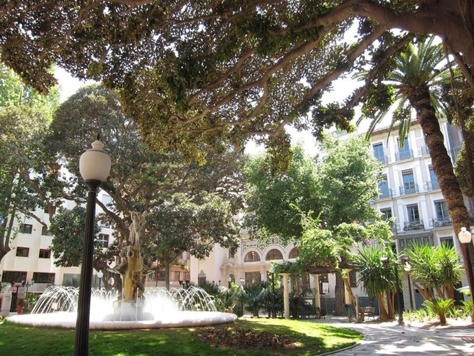 Plaza Gabriel Miró De Alicante