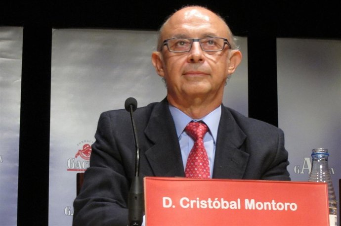 Cristóbal Montoro En El Teatro Liceo De Salamanca