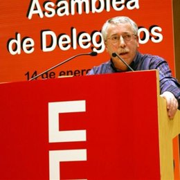 Fernández Toxo (CC.OO.) critica los recortes laborales de GM después de recibir 