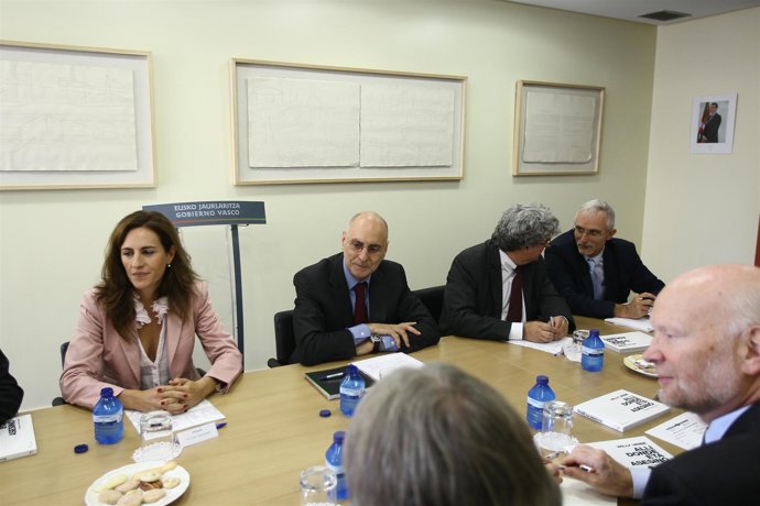 Encuentro De Rodolfo Ares En Madrid