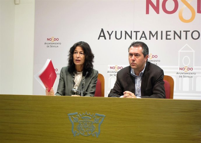 De Pablos Y Espadas En La Presentación