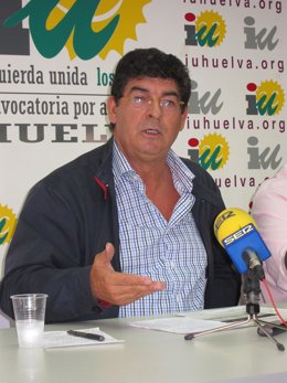 El Coordinador General De IULV-CA, Diego Valderas, En Rueda De Prensa.