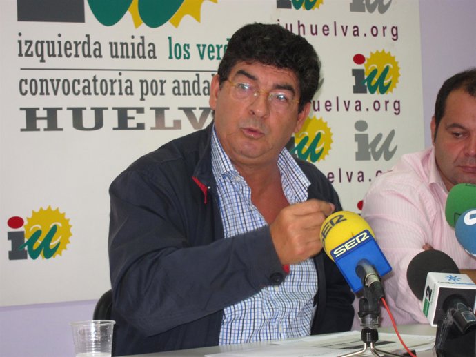 El Coordinador General De IULV-CA, Diego Valderas, En Rueda De Prensa.