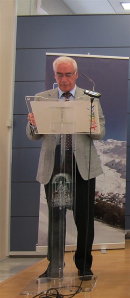 CONSEJERO DE TURISMO, LUCIANO ALONSO