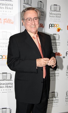 Manolo Escobar Posando En Un Photocall