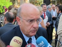 El conseller de Salud da vía libre a los gerentes de cada hospital para negociar ajustes