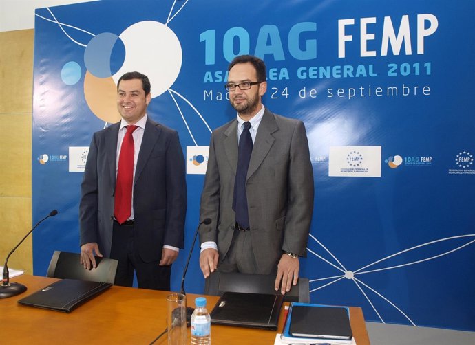 Juan Manuel Moreno (PP) Y Antonio Hernando (PSOE)