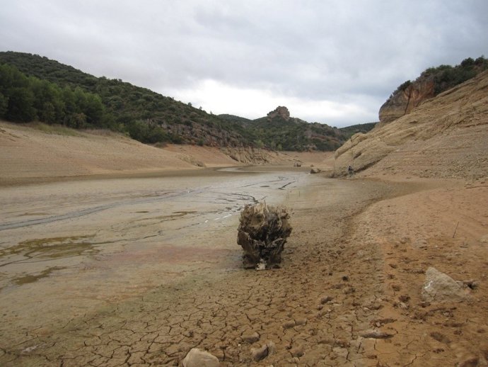 Estado Del Río Huerva A Su Paso Por Tosos (Zaragoza)