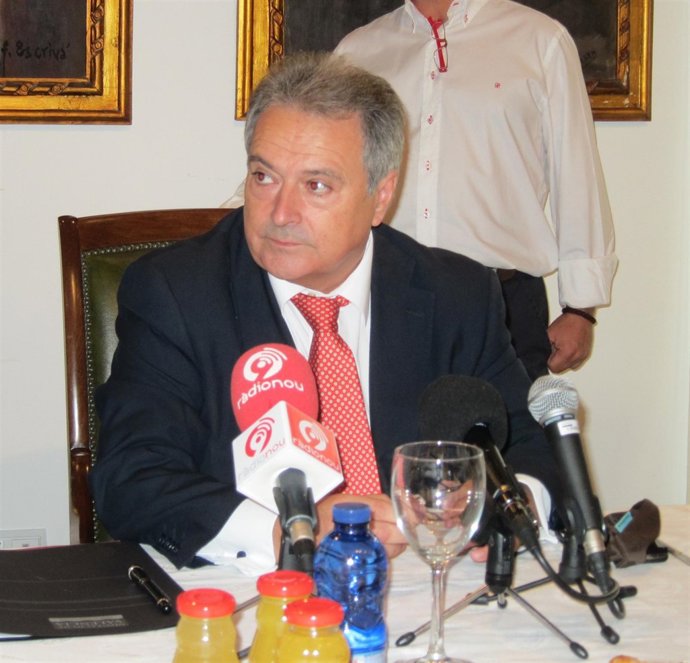 Alfonso Rus En Un Desayuno Informativo