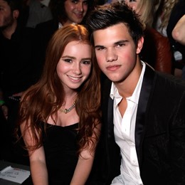 Lily Collins Y Taylor Lautner 