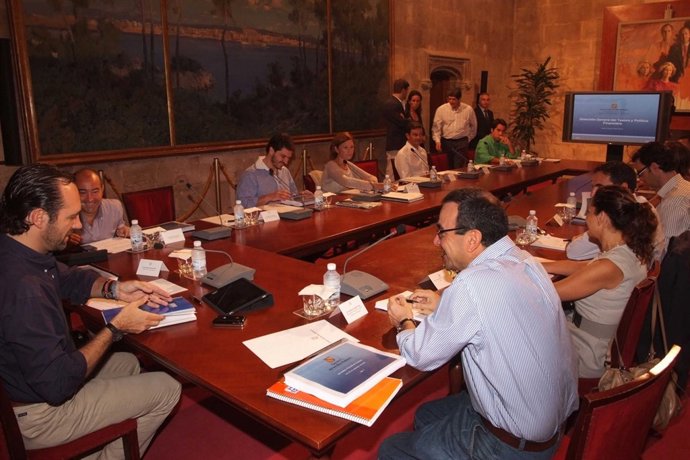 Bauzá Y Aguiló En Una Reunión