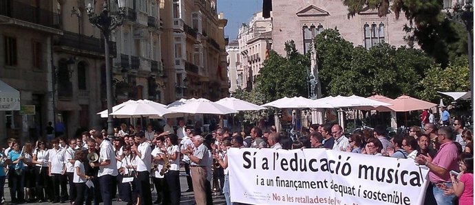 Manifestación De La Plataforma De Centros De Música