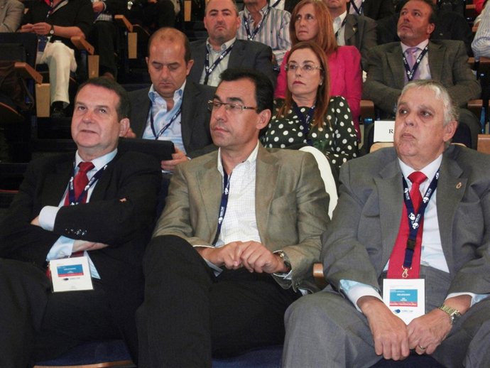 En El  Medio, Martínez Maíllo, Presidente De La Diputación De Zamora