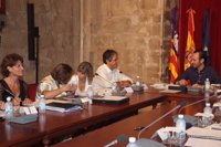 Bosch dice que el "pilar" de su departamento será el Pacto por la Educación y se compromete a mejorar el sistema