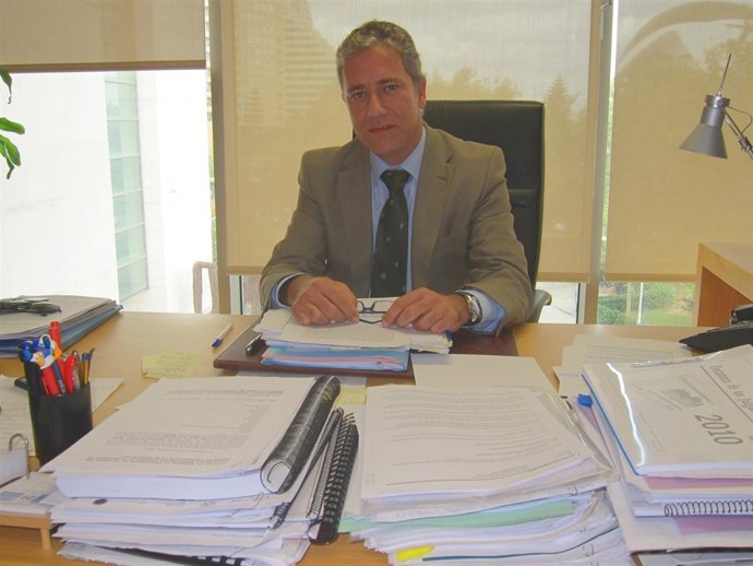 Pedro Viguer En Su Despacho