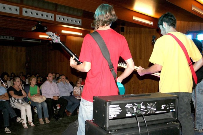 Alumnos De La Escuela De Música