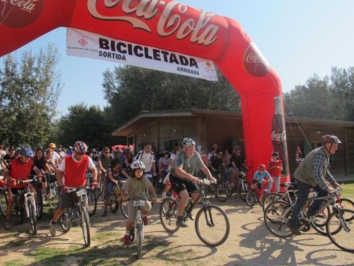 2300 Ciclistas Pasean En Lledia