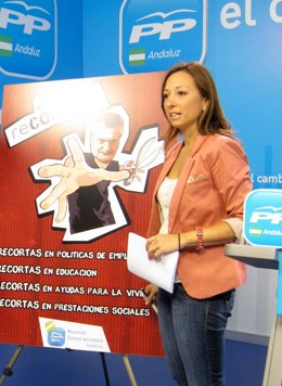 Patricia Navarro, Hoy En La Sede Del PP-A