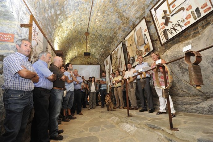 Cosculluela Ha Inaugurado El Centro En Broto                    