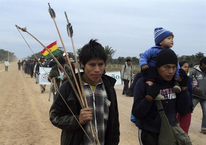 Manifestación De Indígenas Bolivianos