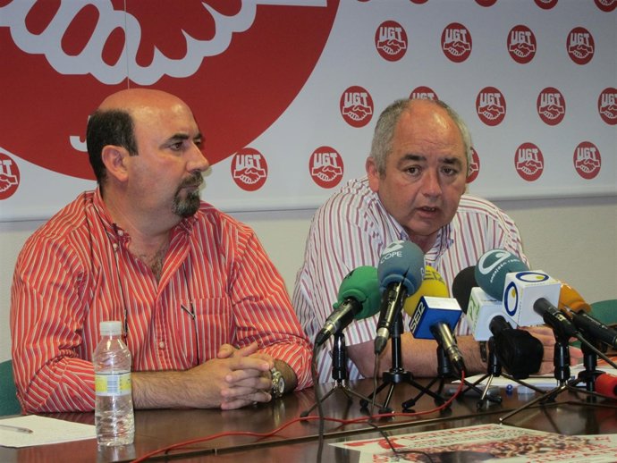Manuel Pastrana (D), Junto A Su Homólgo En Jaén, Manuel Salazar.